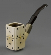 Ivora pipe with dominoes