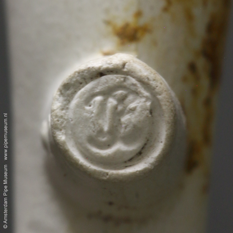 30-24.747  bodem-cayenne-fiolet-ovaal-08