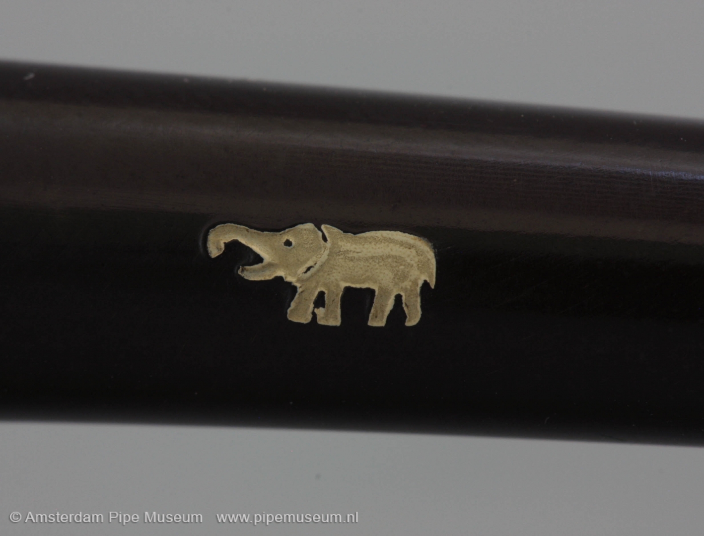 022-18.342a-meerschaum-arusha-elephant-3