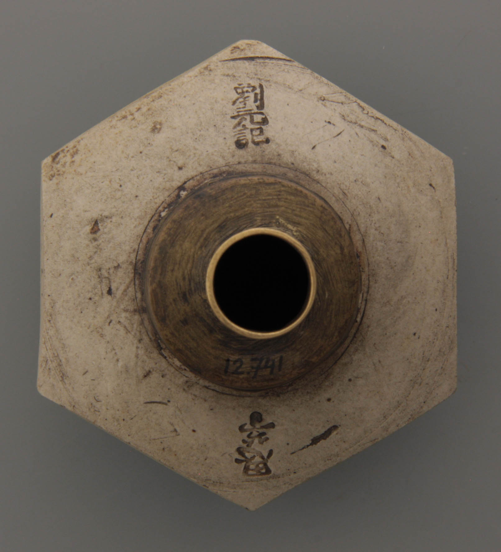 11-12.741  opium-pijpenkop-zeskant-3
