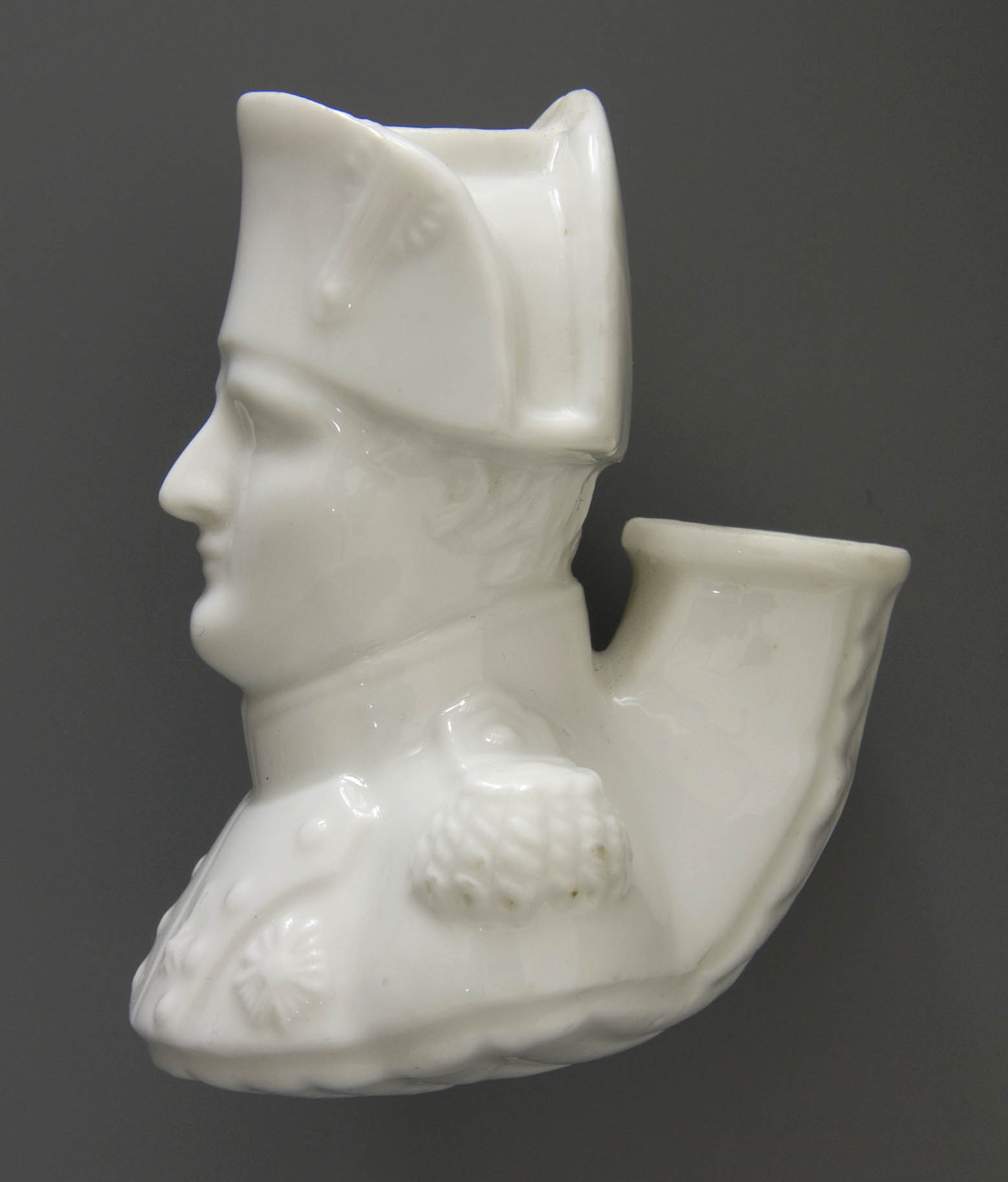 02-21.567-porcelain-figuraal-napoleon-01