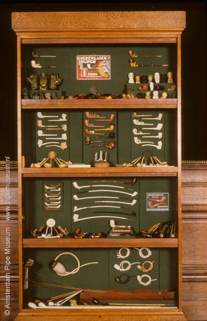 06-musea-pijpenkabinet-1988-04