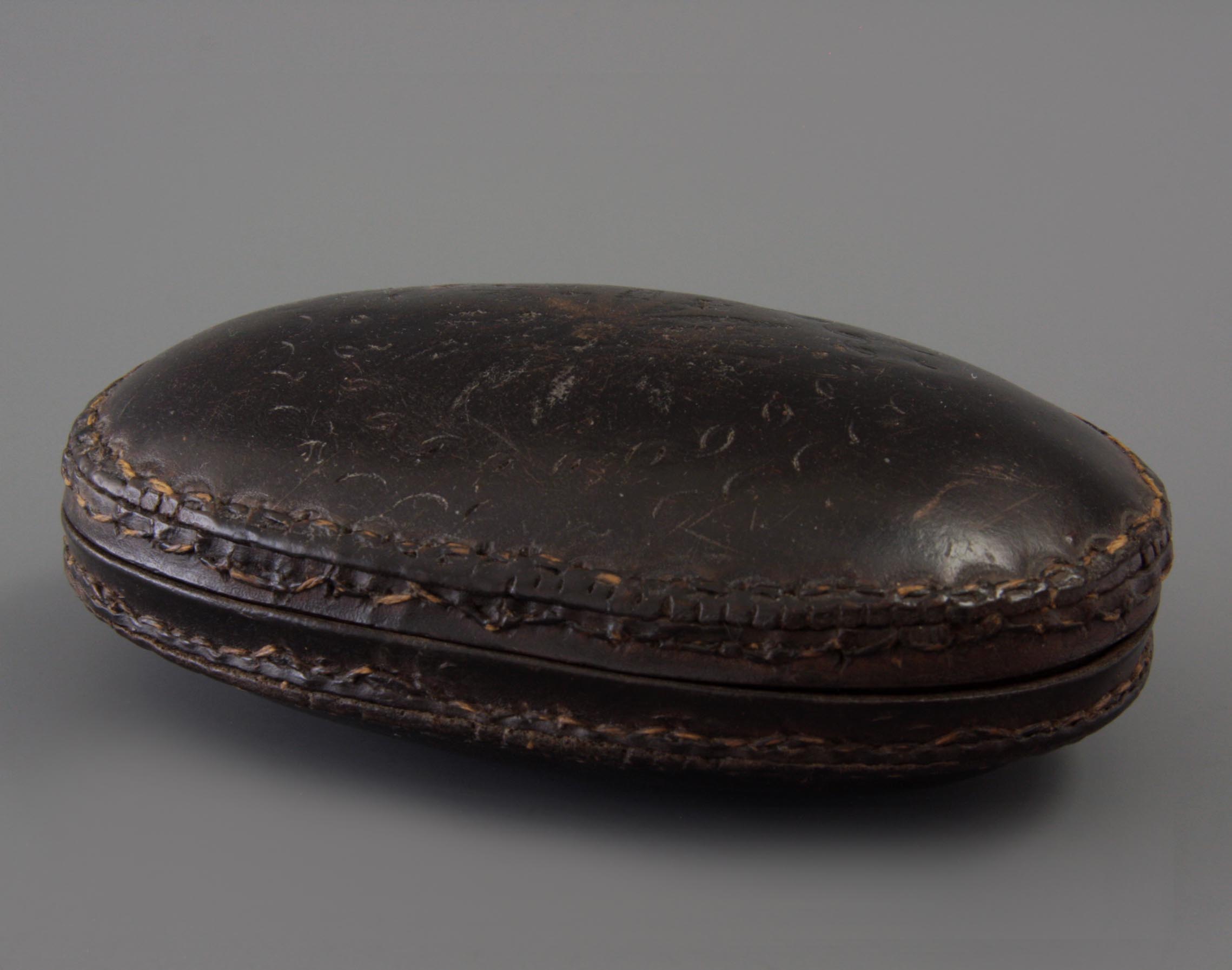 afb-13-20.480-tobaccobox-leather-groningen
