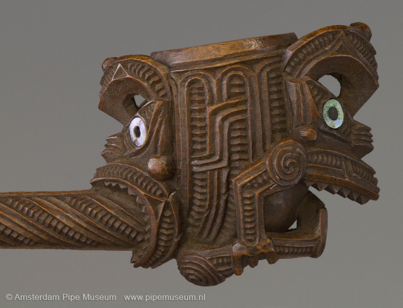 22.288  etn-maori-figuurpijp-04